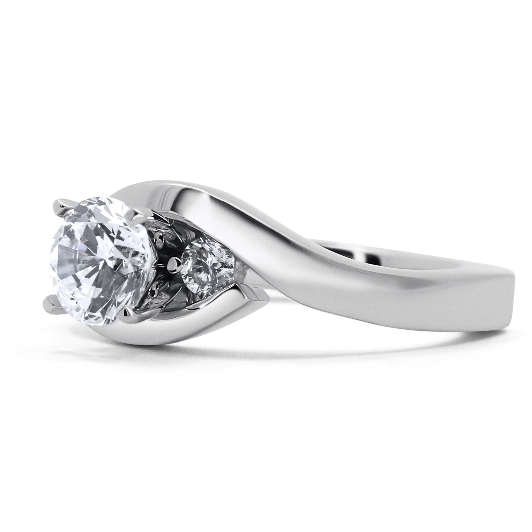 Ladies Three Stone Engaement Ring