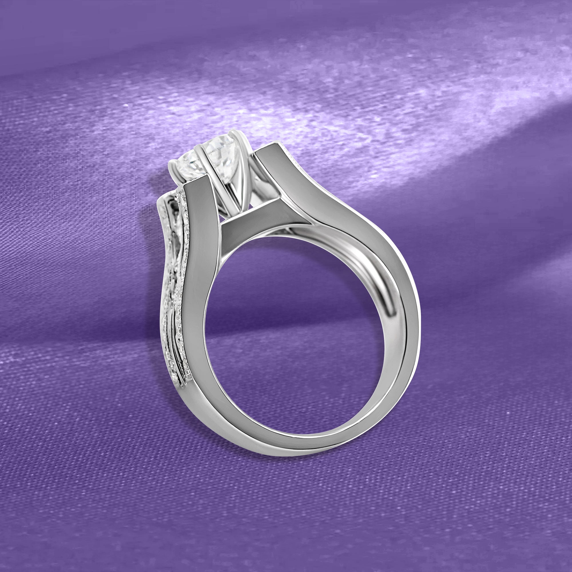 18K Modern Engagement Ring