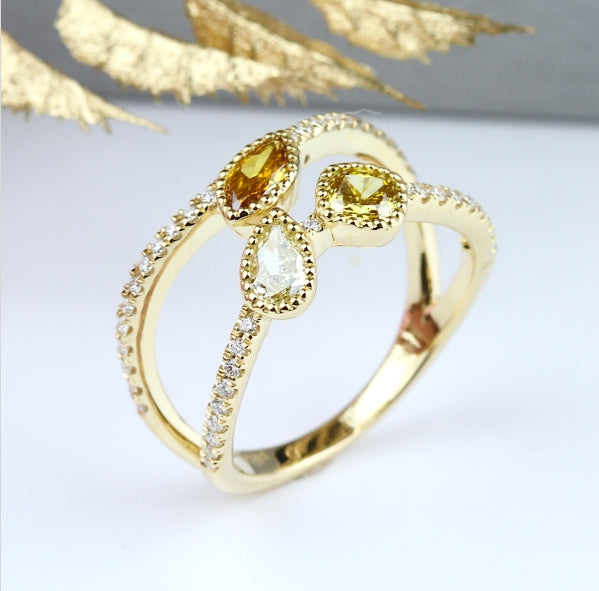 18K Yellow Gold Fancy Color Diamond Ring