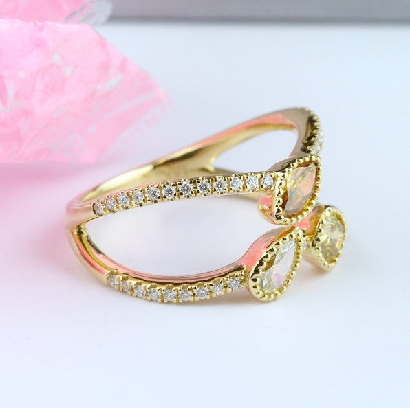 18K Yellow Gold Fancy Color Diamond Ring