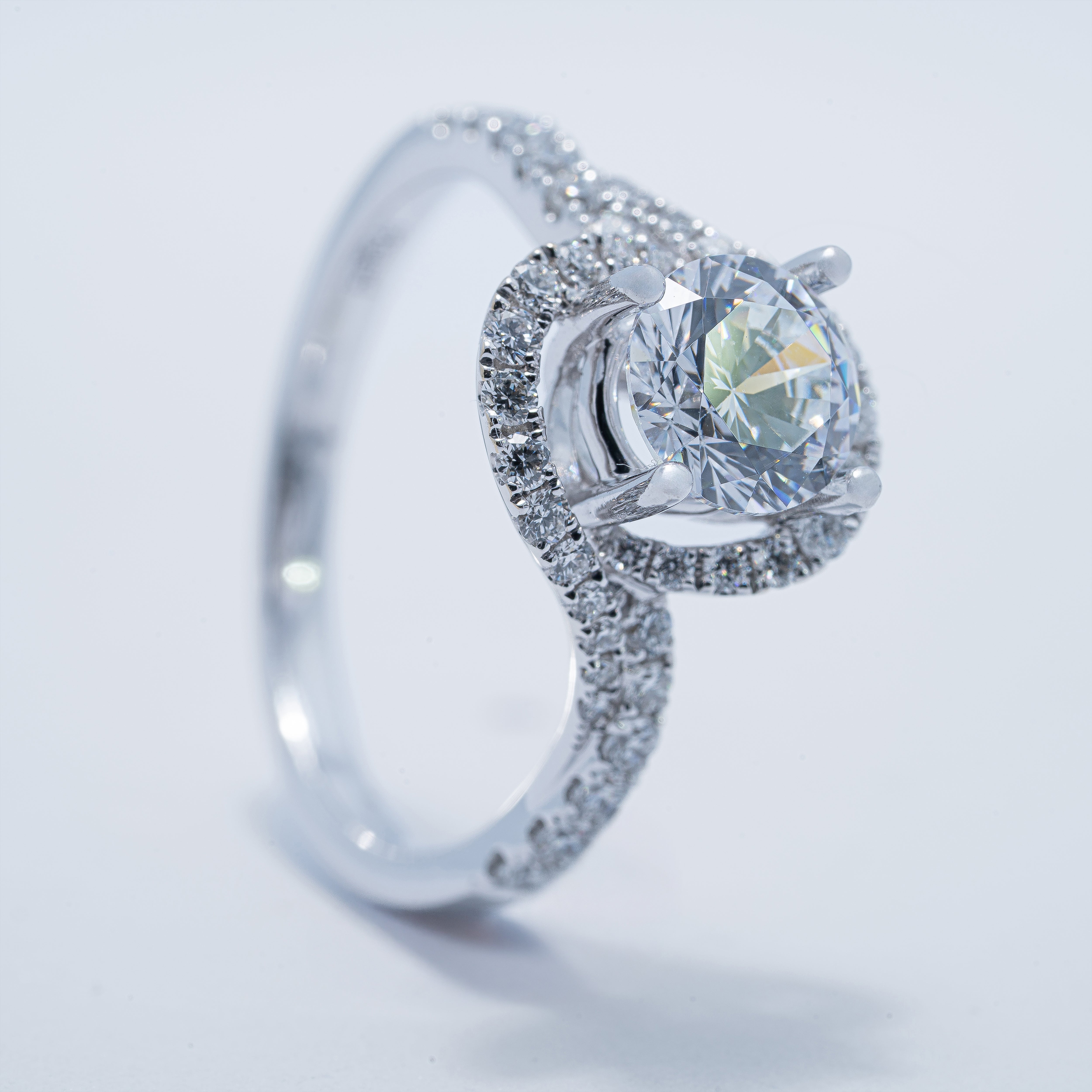 Vintage Halo Engagment Ring