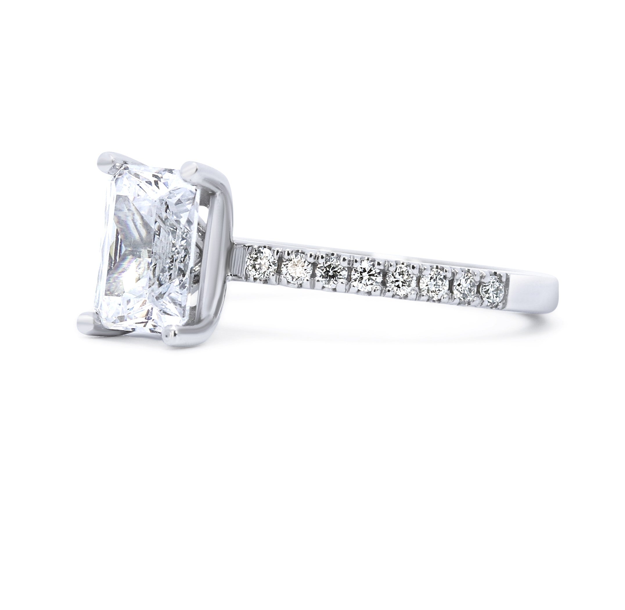 Classic Radiant Shape Engagement Ring