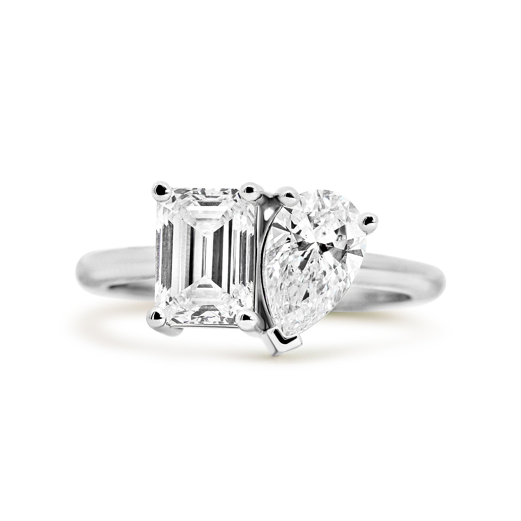 14K White Gold Toi et Moi Lab Grown Diamond Right Hand Ring