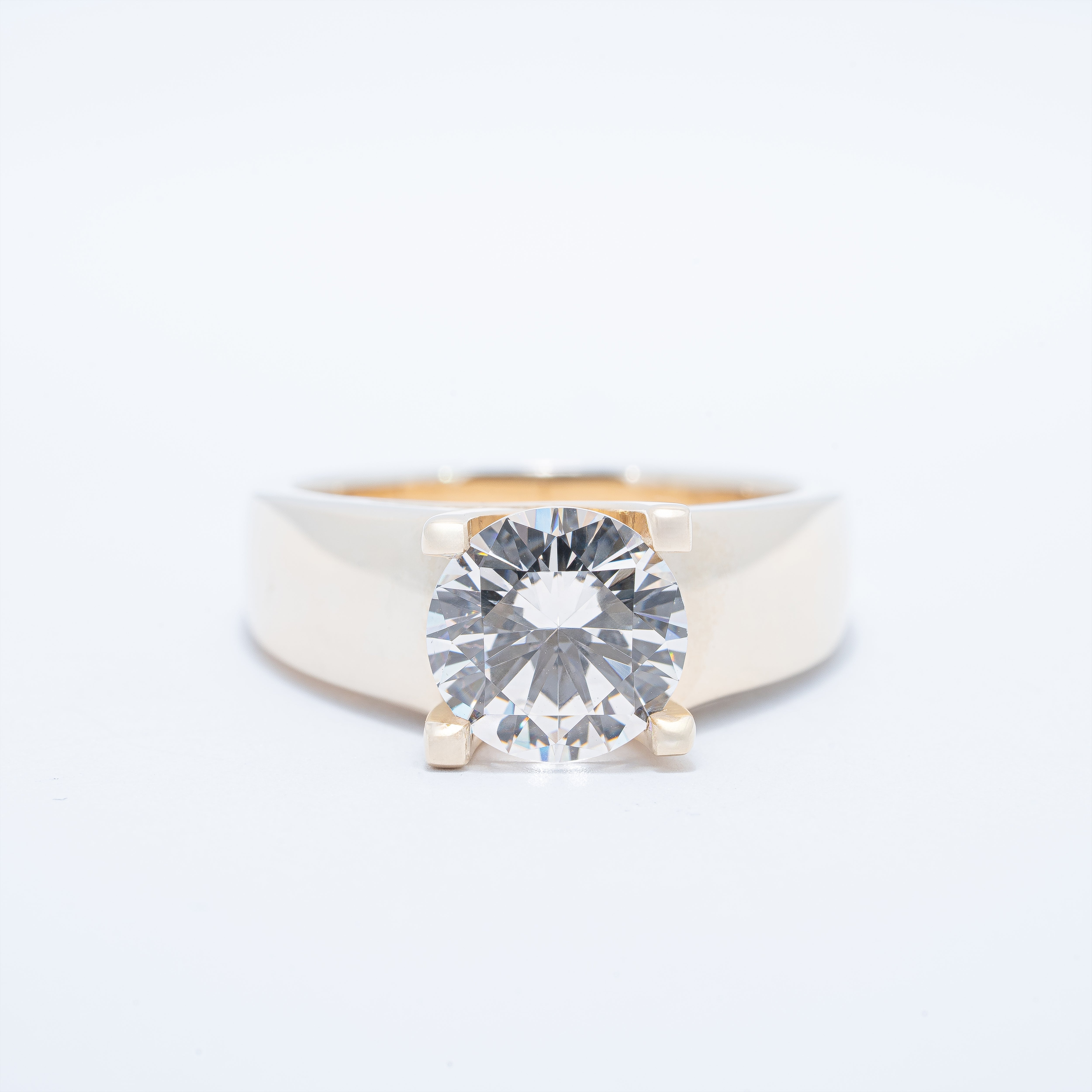 Trellis Wide Solitaire Engagement Ring