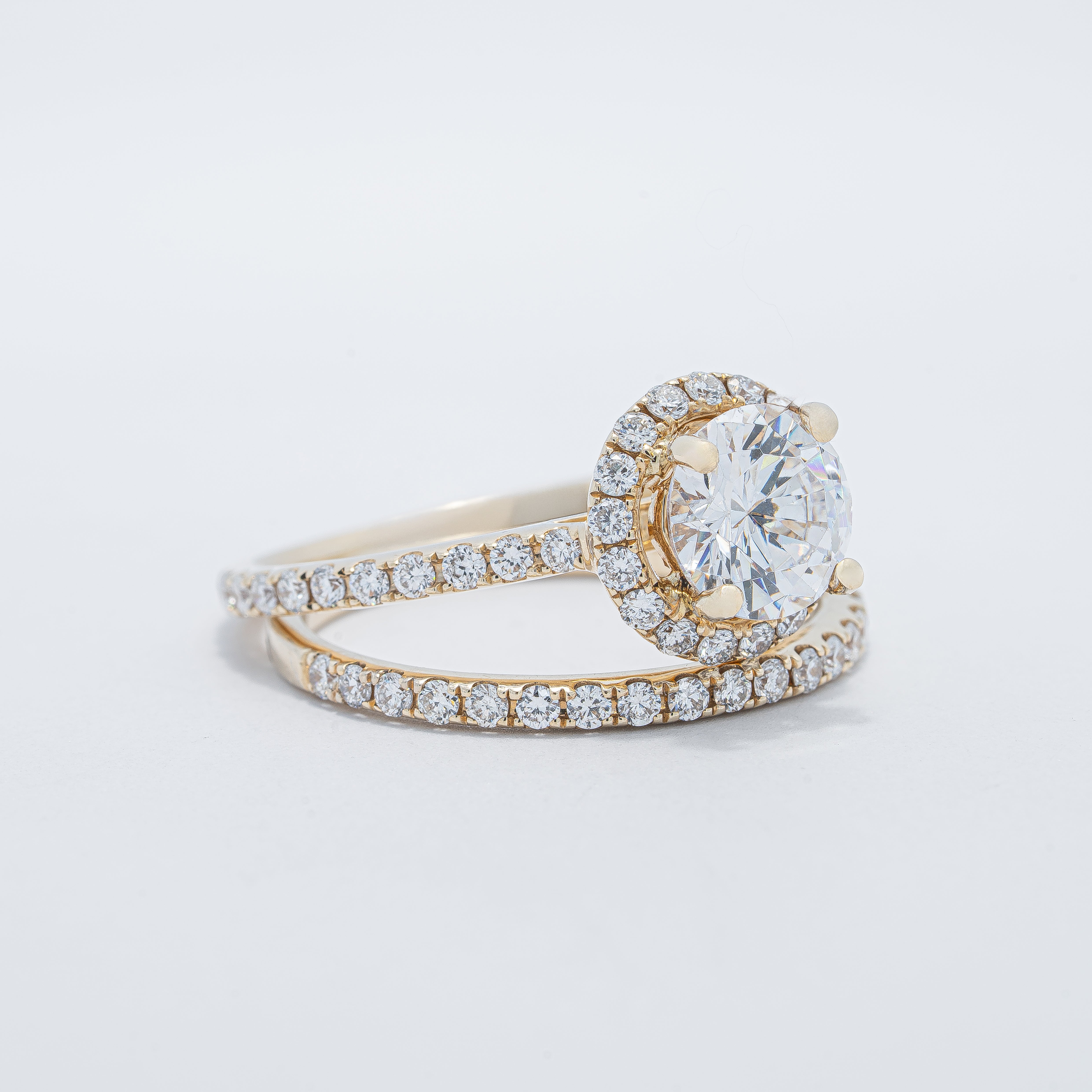 Classic Halo Wedding Set
