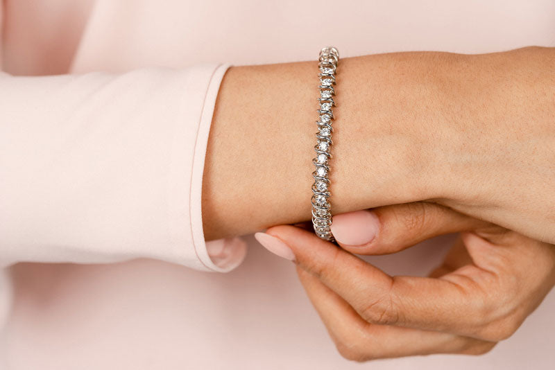 14K White Gold Tennis Bracelet with 4.00 Carats Natural Diamonds