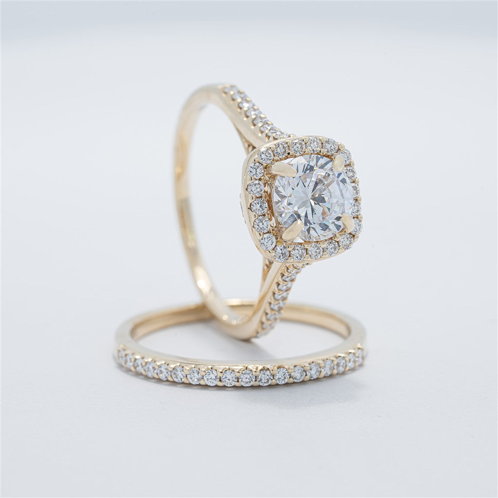 Classic Halo Wedding Set