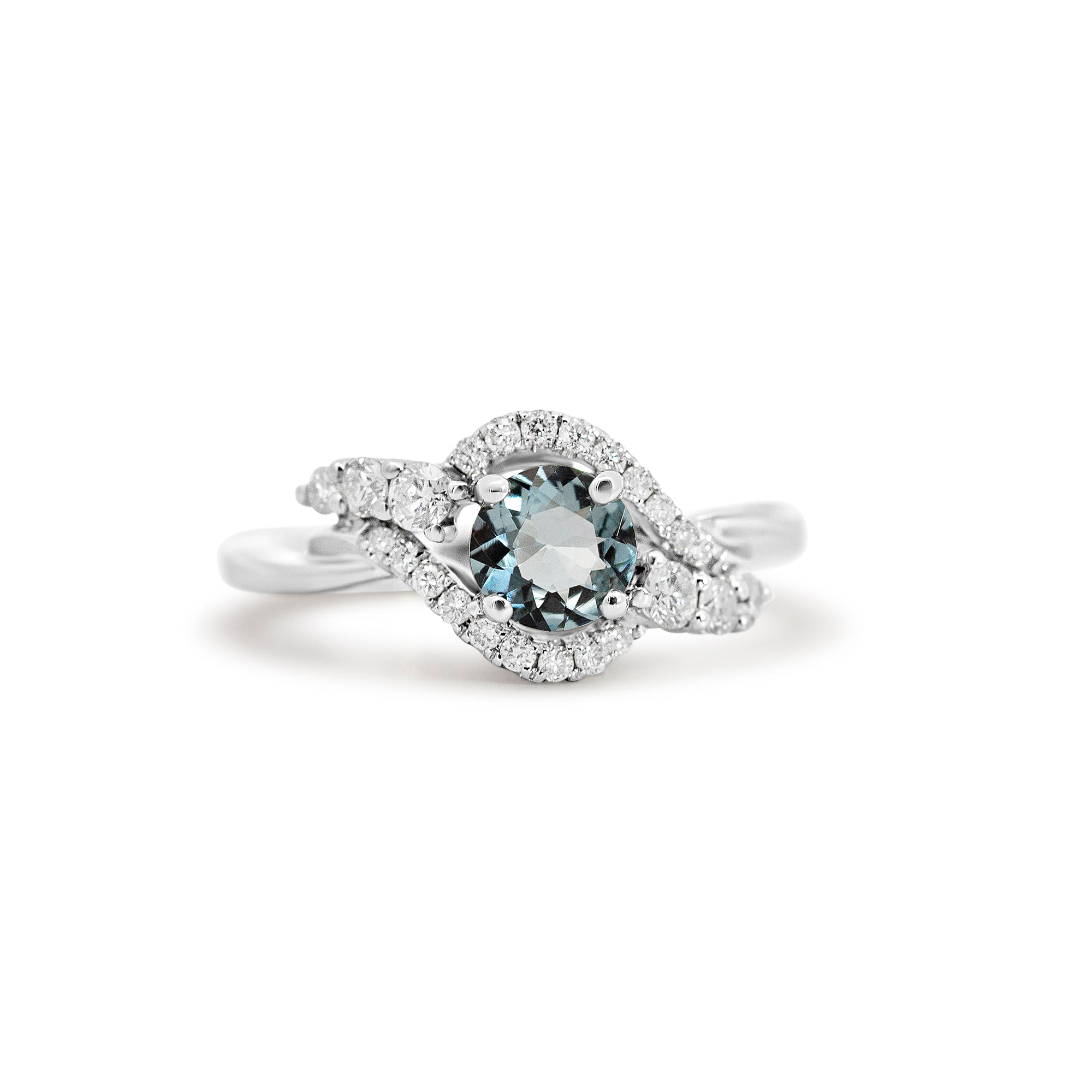 18K White Gold Aquamarine Diamond Ring | 0.60ct
