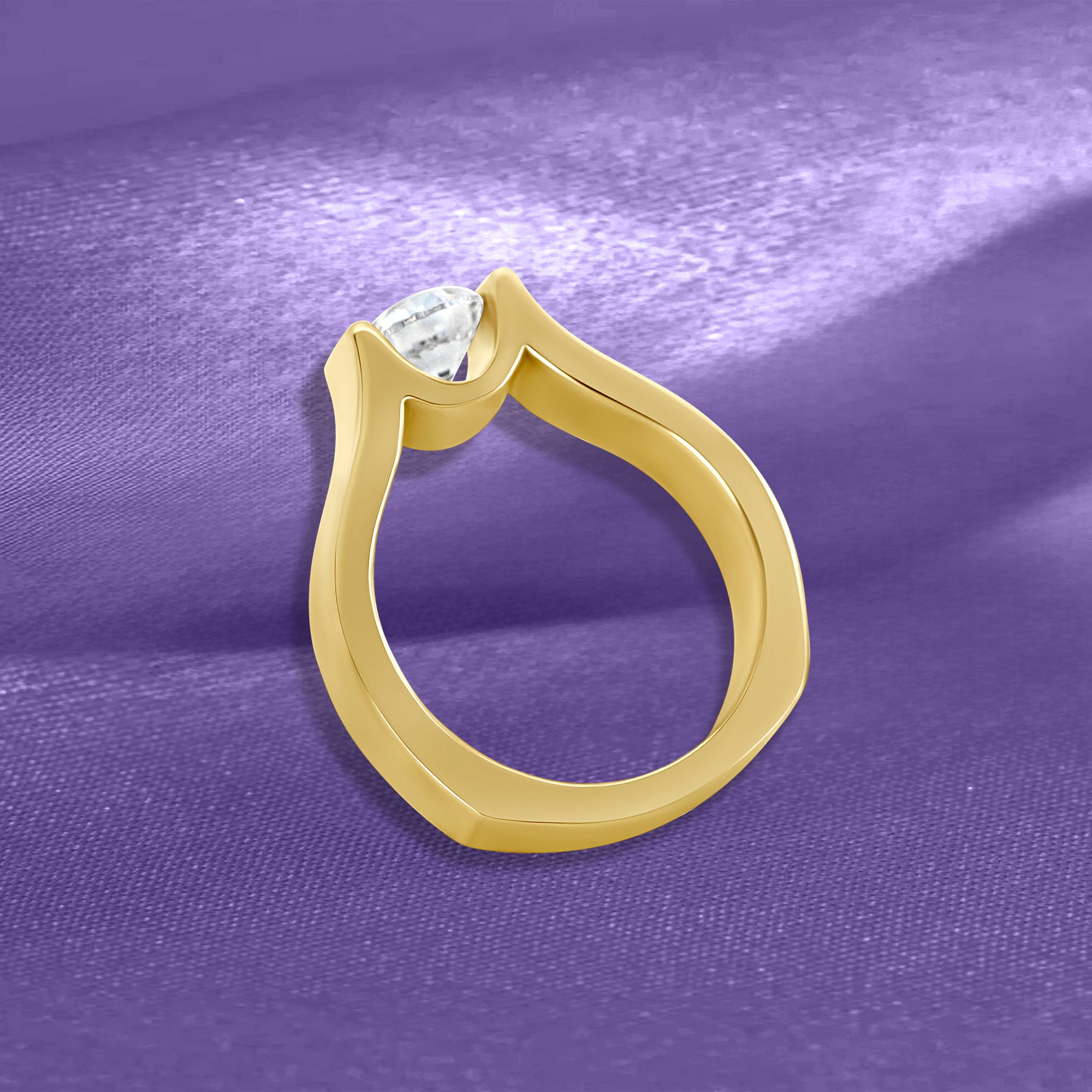 14K Modern Solitaire Engagement Ring