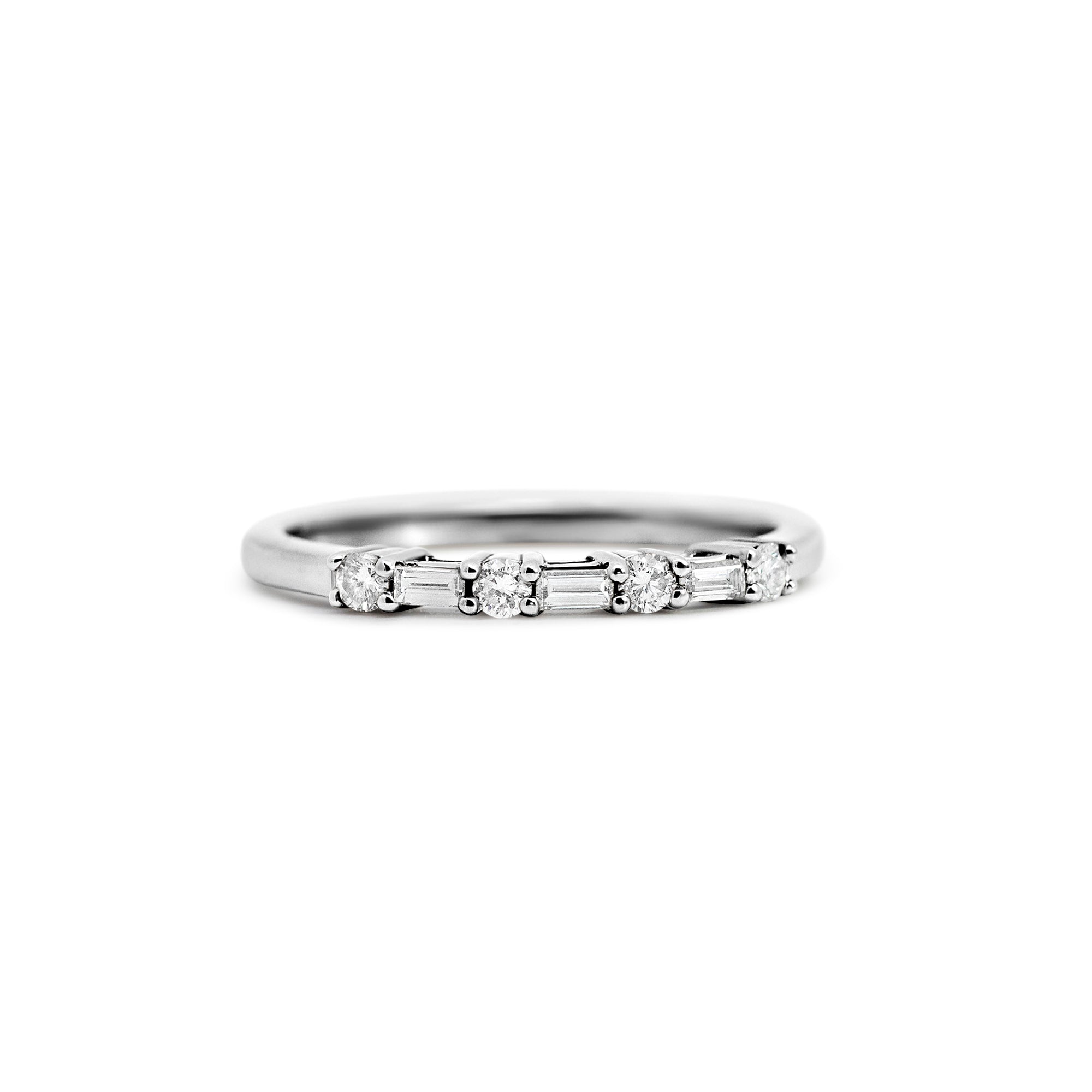 14K White Gold Round & Baguette Diamond Wedding Band | 0.25ct