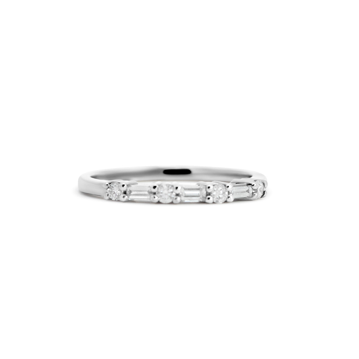14K White Gold Round & Baguette Diamond Wedding Band | 0.20ct