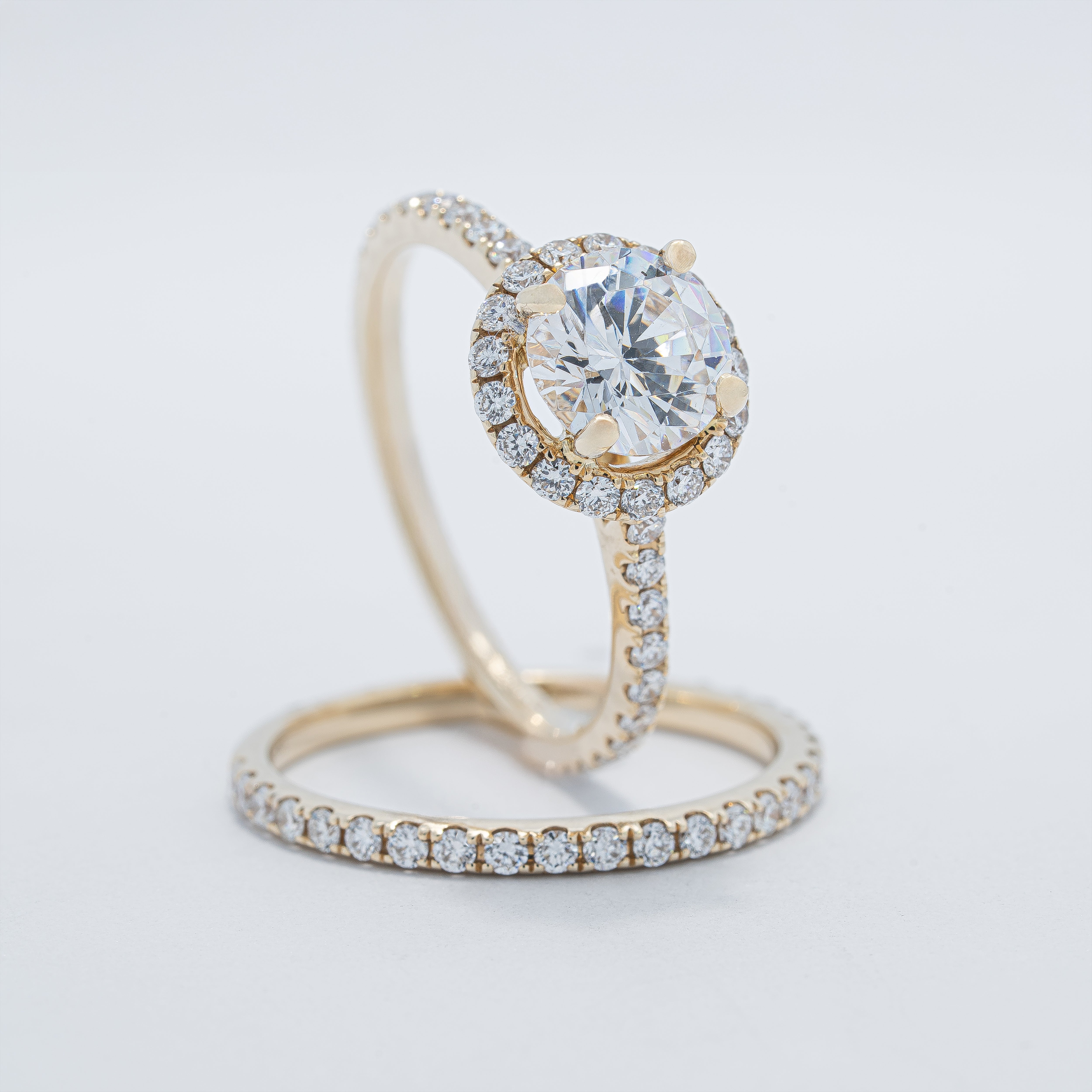 Classic Halo Wedding Set