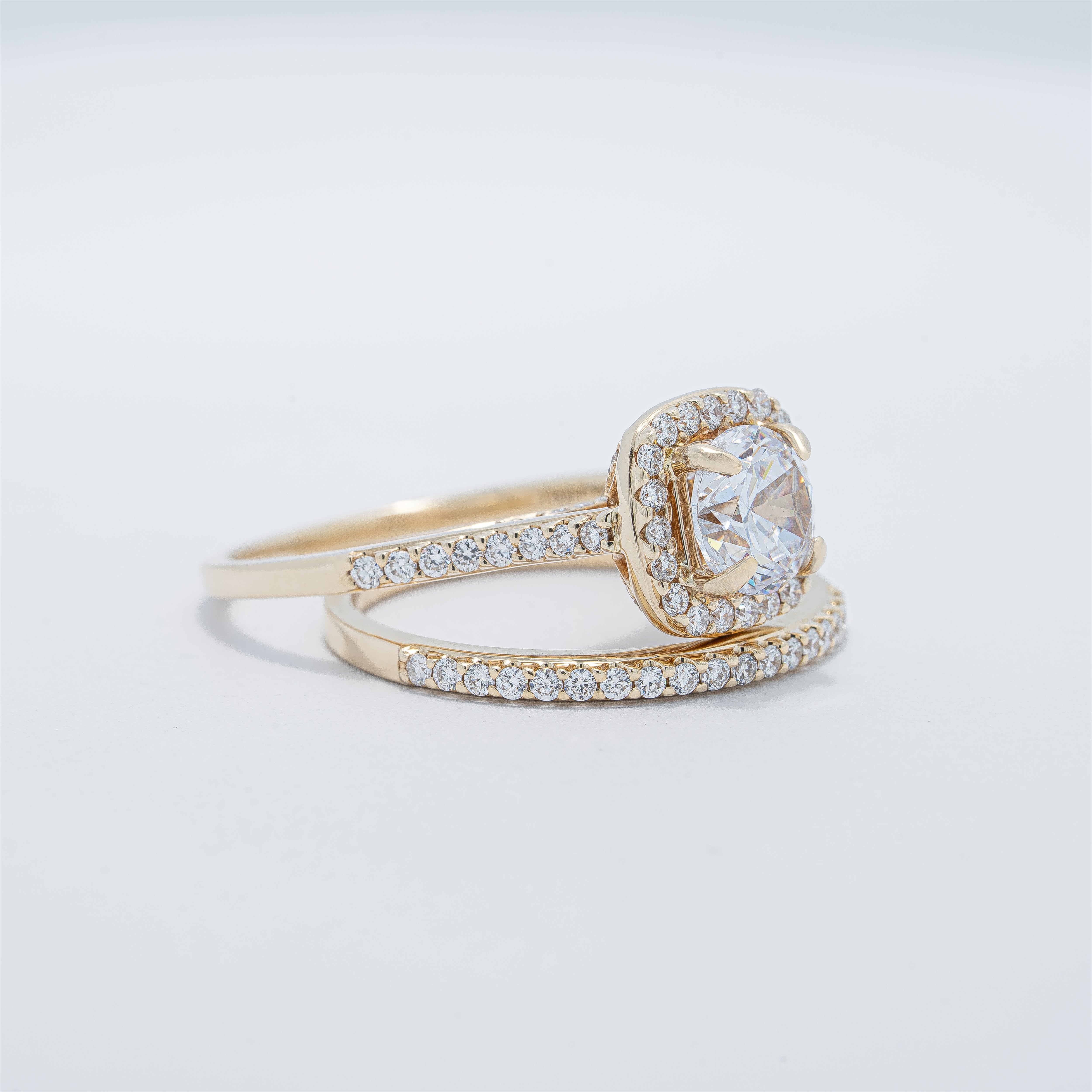Classic Halo Wedding Set