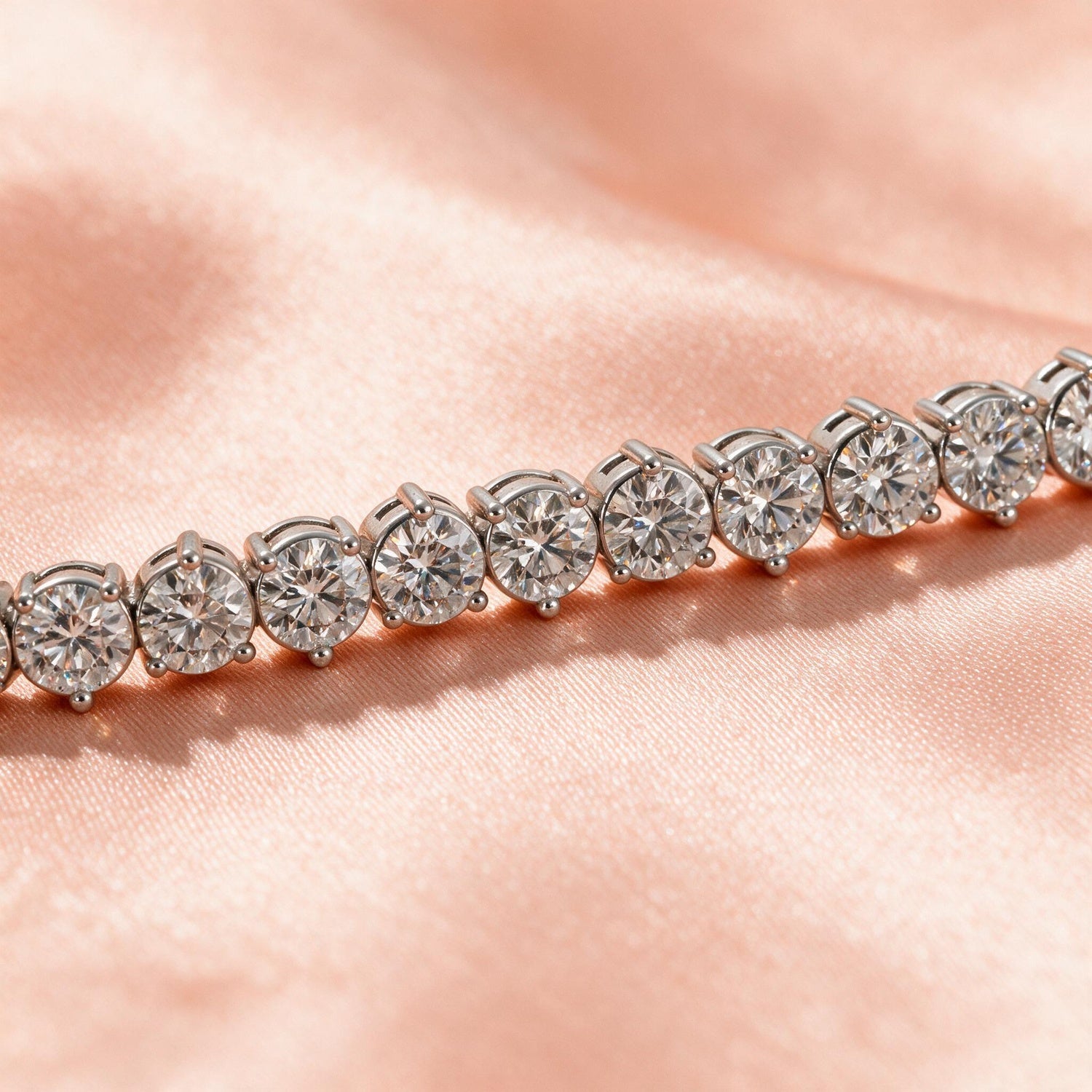 14K White Gold Tennis Bracelet with 1.43 Carats Natural Diamonds