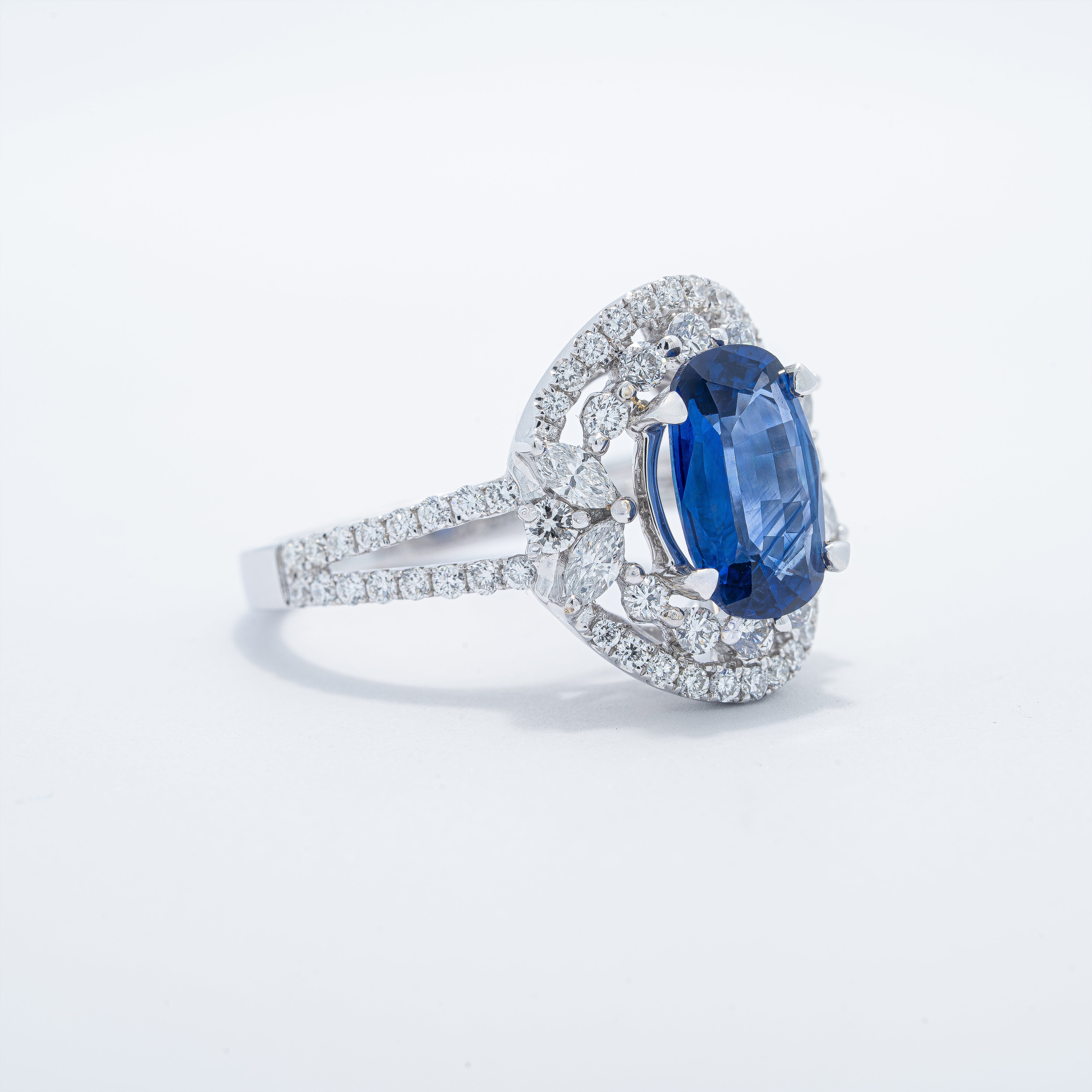 Comtemporary Colored Stone Ring