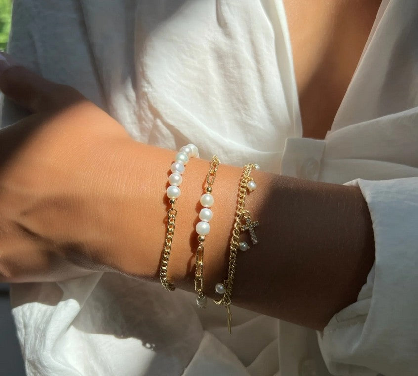 14 Karat Yellow Gold Over Sterling Silver Pearl & Curb link Toggle Bracelet