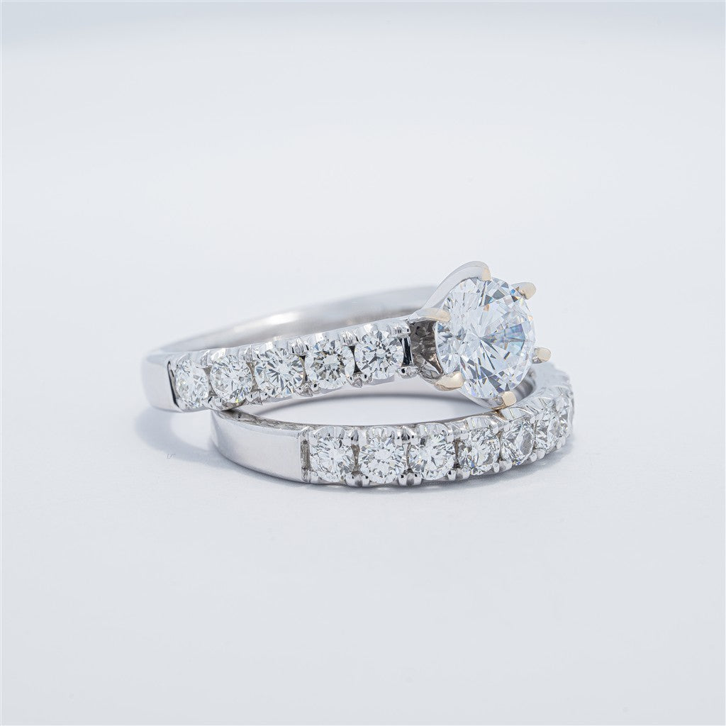 Classic Diamond Wedding set
