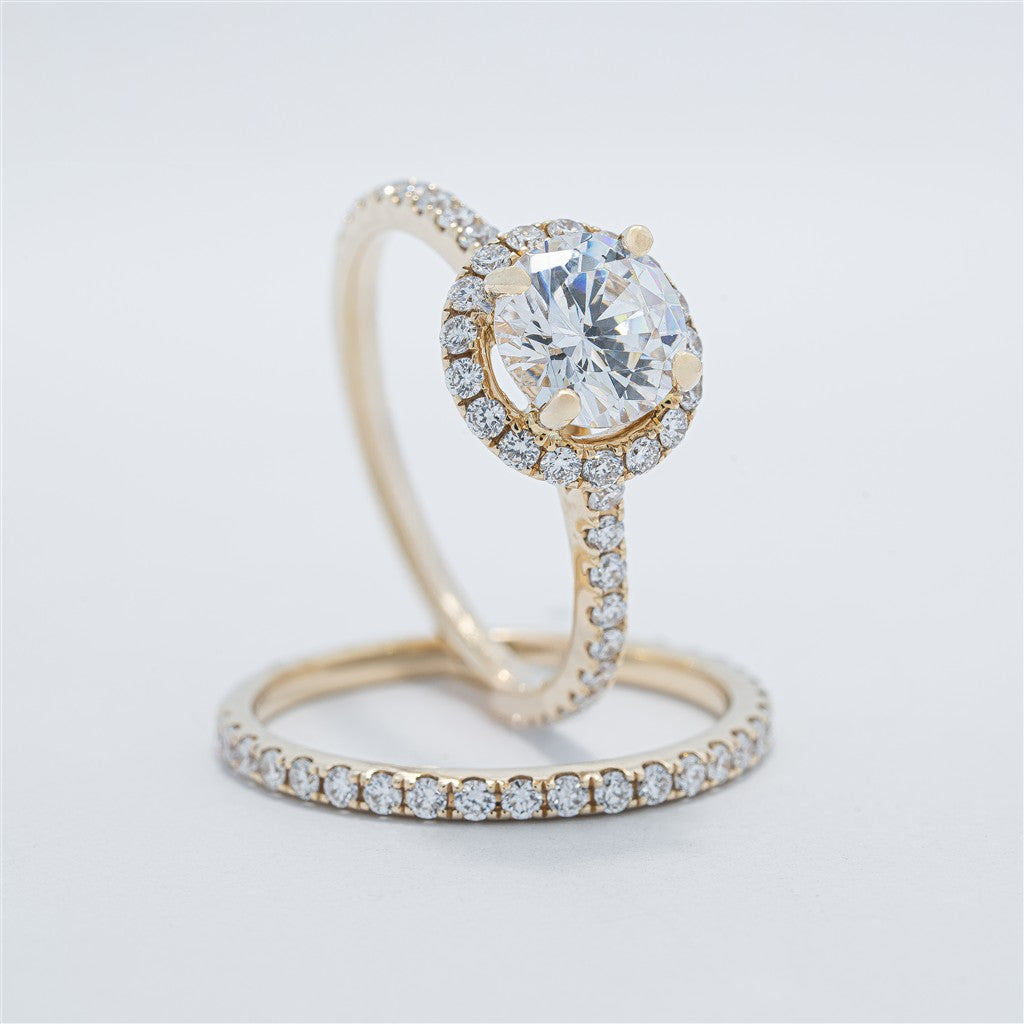 Classic Halo Wedding Set